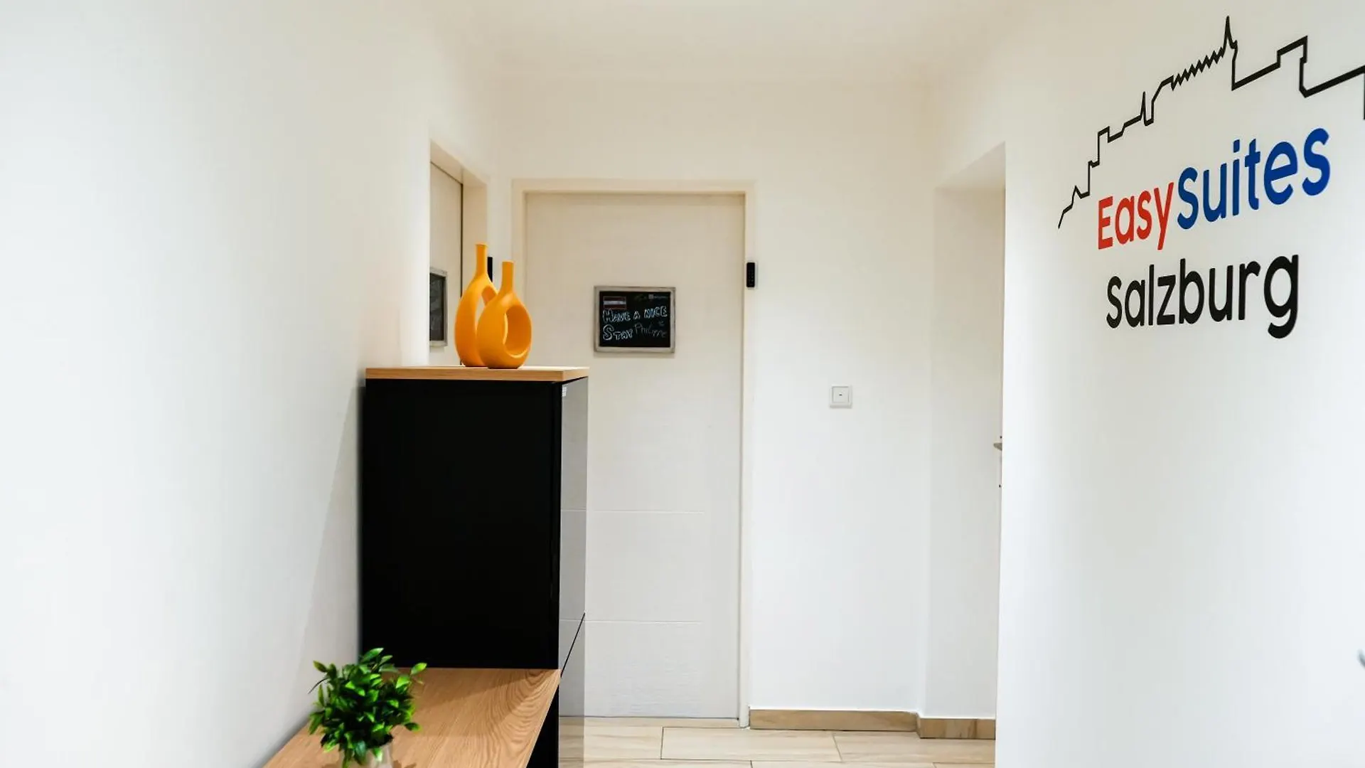 Easysuites Salzburg Homestay